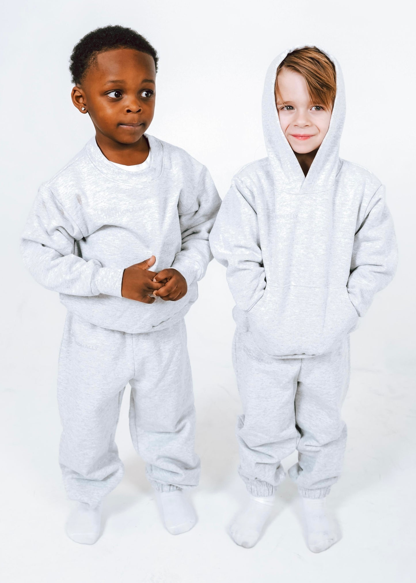 KIDS SWEATPANTS (GRAY)