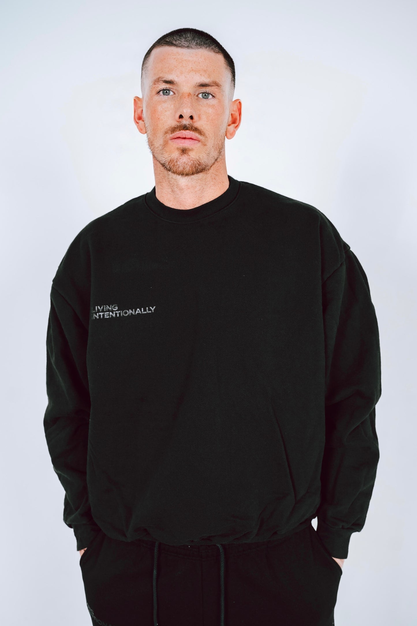 UNISEX CREWNECK SWEATSHIRT (BLACK)